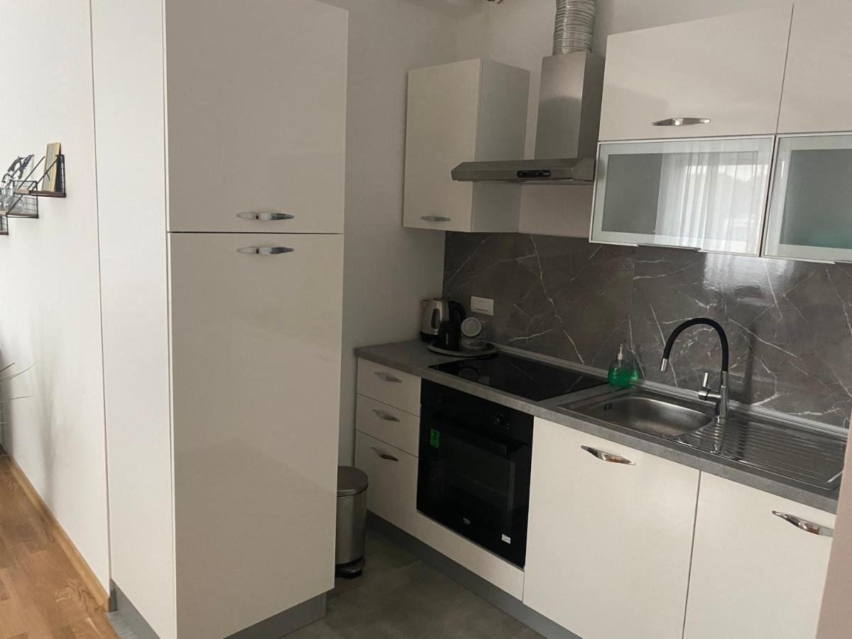 Penthouse West S Appartamento Varaždin Esterno foto